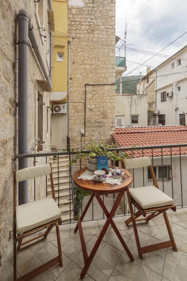 Apartment Filomena In The Center Komiza Exterior photo